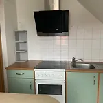 منزل للإقامة Ferien/ Monteurzimmer Mit Gemeinsam Wozi, Kue, Bad, Wlan *