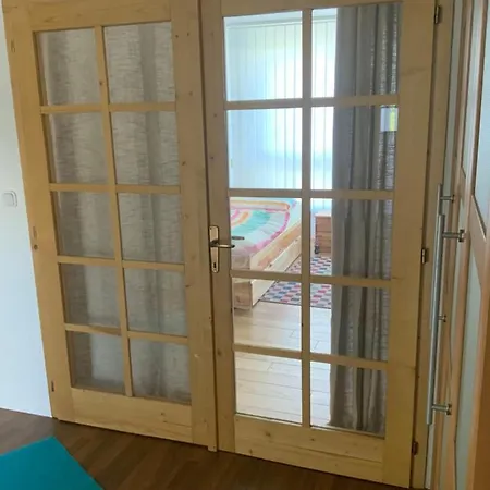 Ferien/ Monteurzimmer Mit Gemeinsam Wozi, Kue, Bad, Wlan Privat bolig *