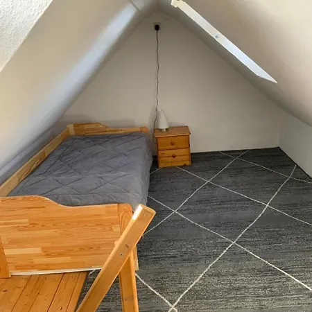 Ferien/ Monteurzimmer Mit Gemeinsam Wozi, Kue, Bad, Wlan *