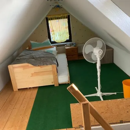 Kwatera prywatna Ferien/ Monteurzimmer Mit Gemeinsam Wozi, Kue, Bad, Wlan *