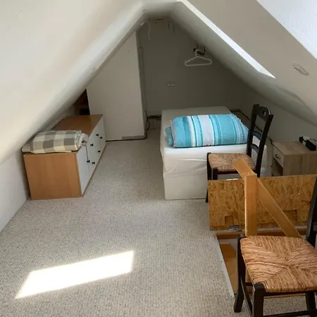 Ferien/ Monteurzimmer Mit Gemeinsam Wozi, Kü, Bad, Wlan *