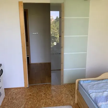 Ferien/ Monteurzimmer Mit Gemeinsam Wozi, Kue, Bad, Wlan *