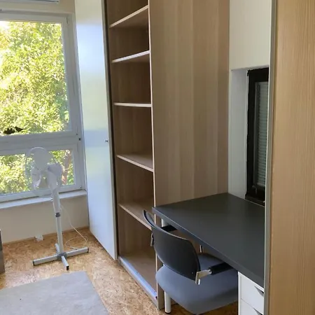 Ferien/ Monteurzimmer Mit Gemeinsam Wozi, Kue, Bad, Wlan Kwatera prywatna