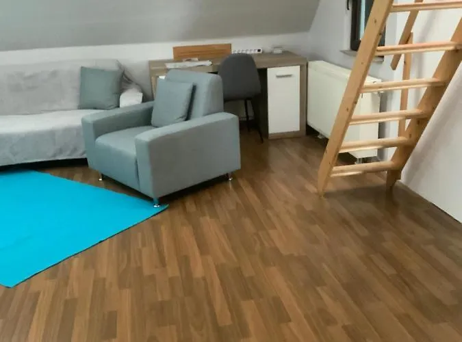 Ferien/ Monteurzimmer Mit Gemeinsam Wozi, Kue, Bad, Wlan *