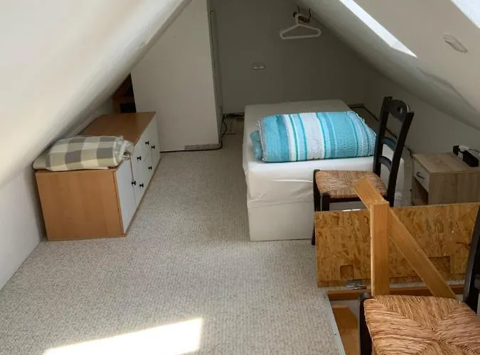 Ferien/ Monteurzimmer Mit Gemeinsam Wozi, Kue, Bad, Wlan *