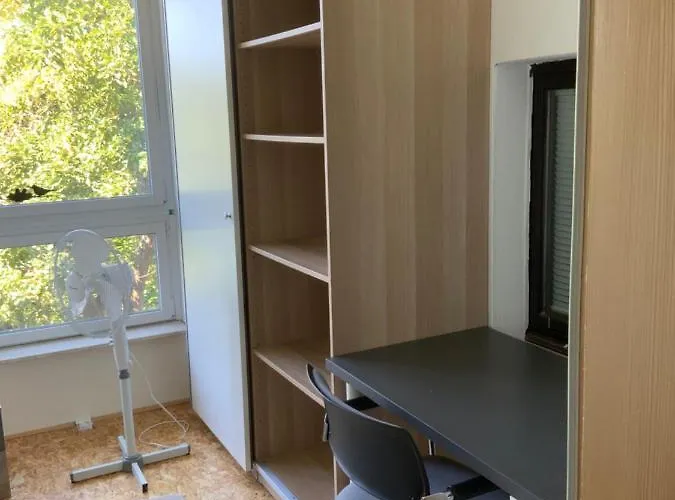 Ferien/ Monteurzimmer Mit Gemeinsam Wozi, Kue, Bad, Wlan Quarto em Acomodações Particulares